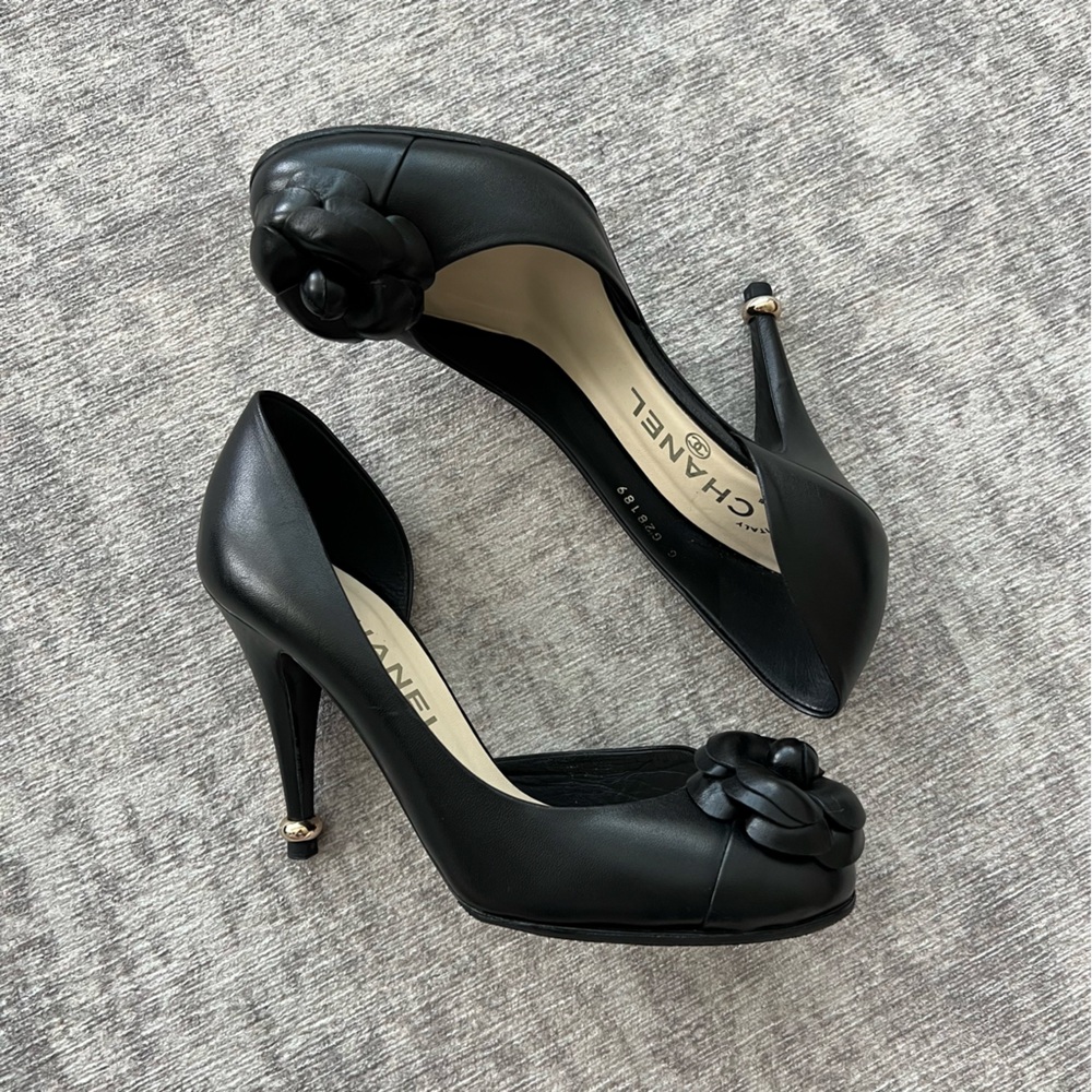 CHANEL Camellia Half-d'Orsay 4” Pumps - Picture 3 of 10